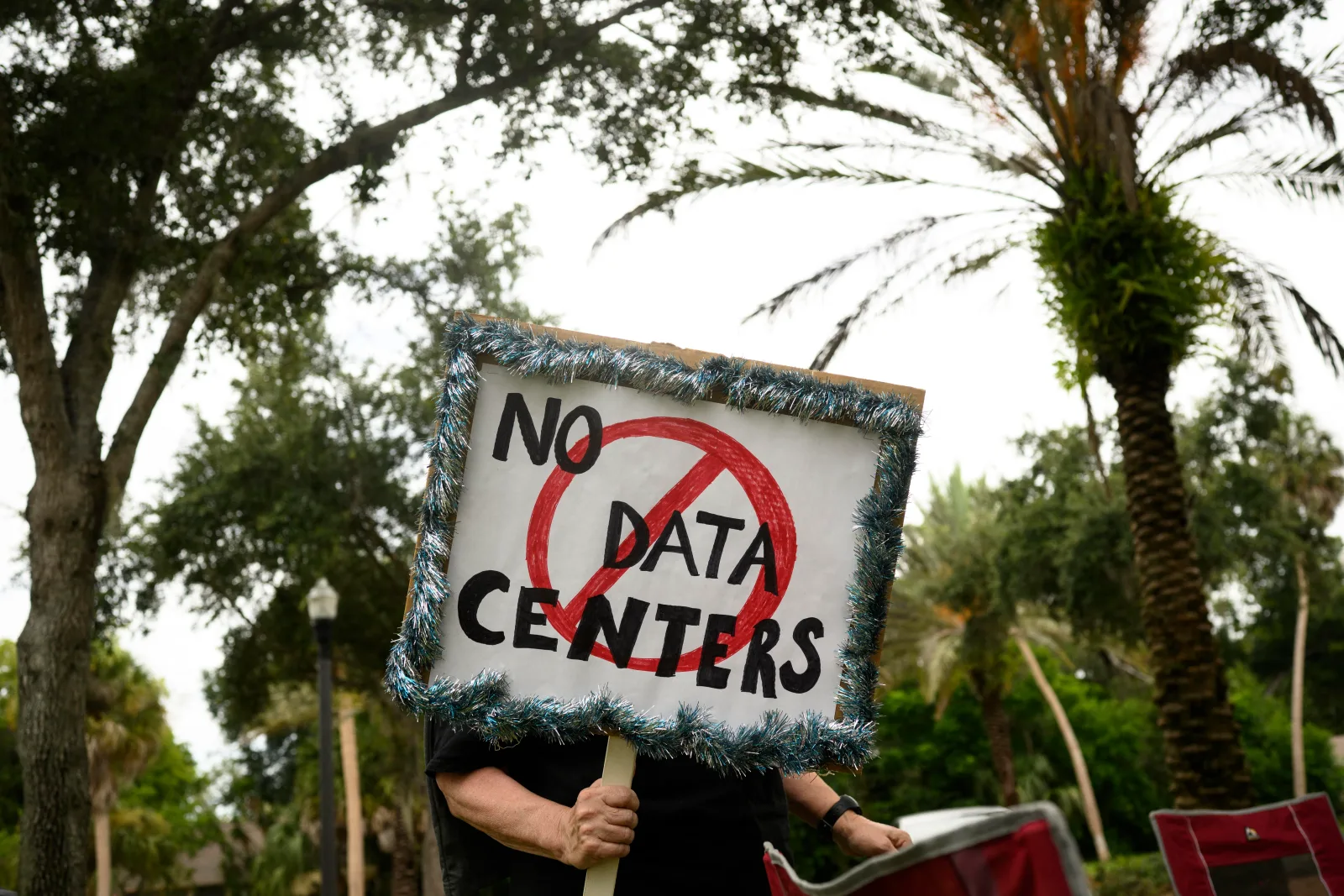 The right-wing boomers protesting data centers have a lot in common with the left