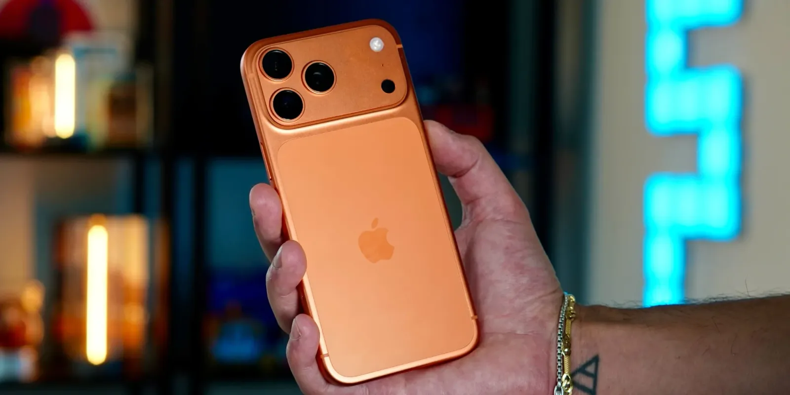 iPhone 17 Pro Max buried in America's 250th anniversary time capsule: to be opened in 2276