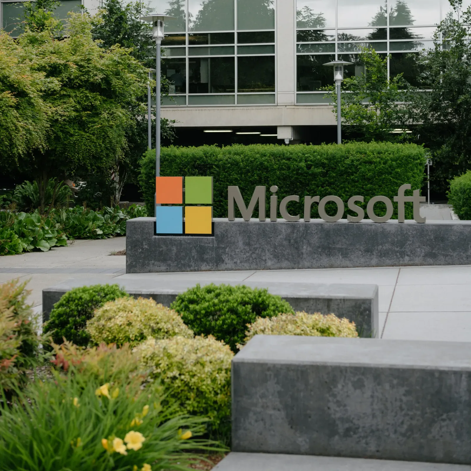 Microsoft’s Profit Jumps 32% Despite Big Increase in Spending