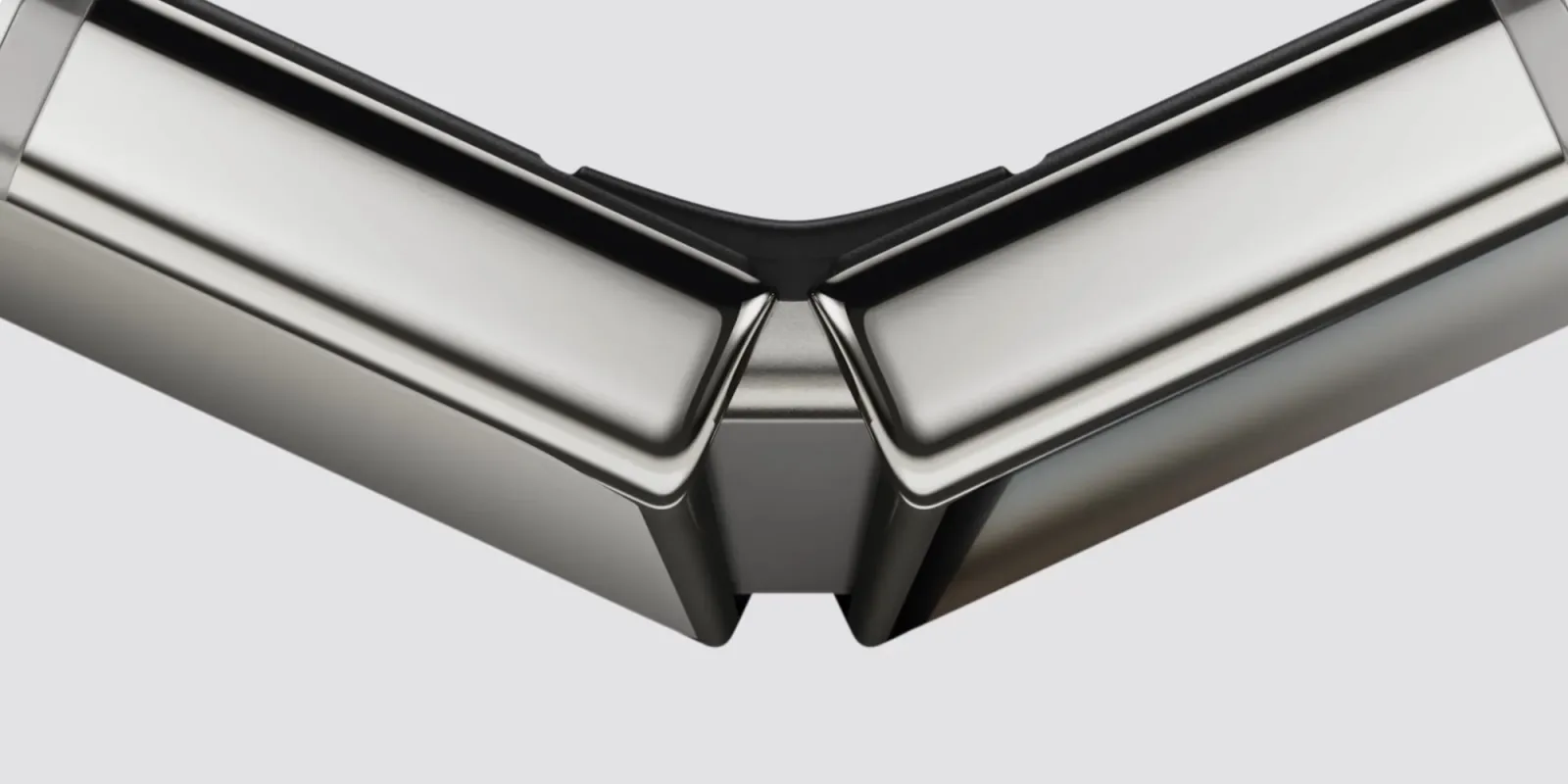 The iPhone Duo’s cooling system hides a clever trick inside its hinge