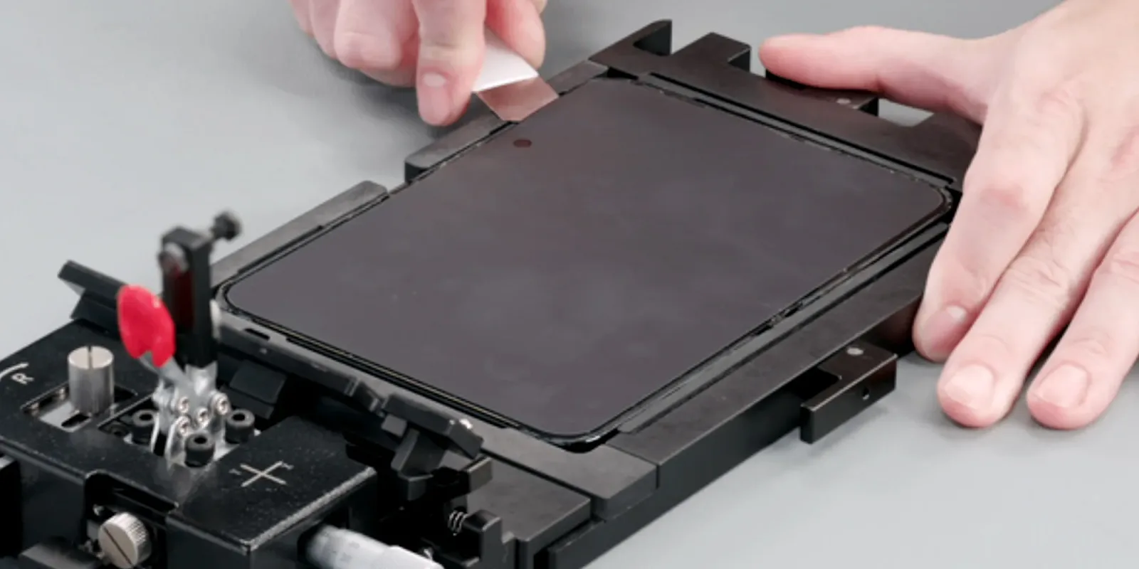 Apple’s official DIY repair guides for the iPhone Duo now available
